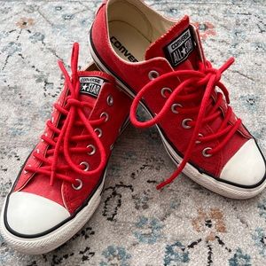 Converse All Star women’s 8 Mens 6 low top sneaker brick/orange great Condition